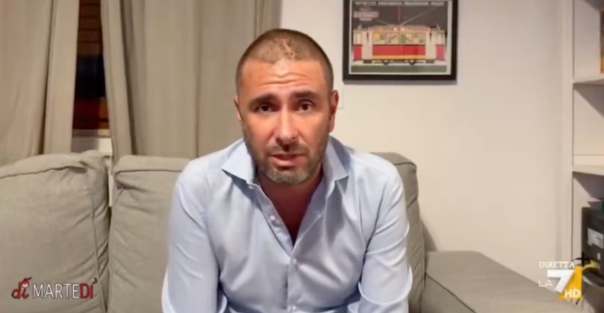 Leggi l'articolo: Il primo video di Alessandro Di Battista dopo il malore avuto a Cuba