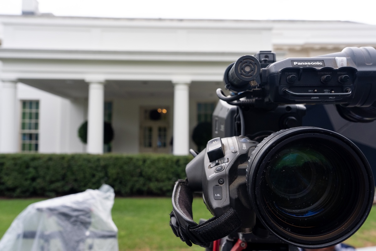 Una telecamera fuori dalla West Wing della Casa Bianca, il 18 settembre a Washington