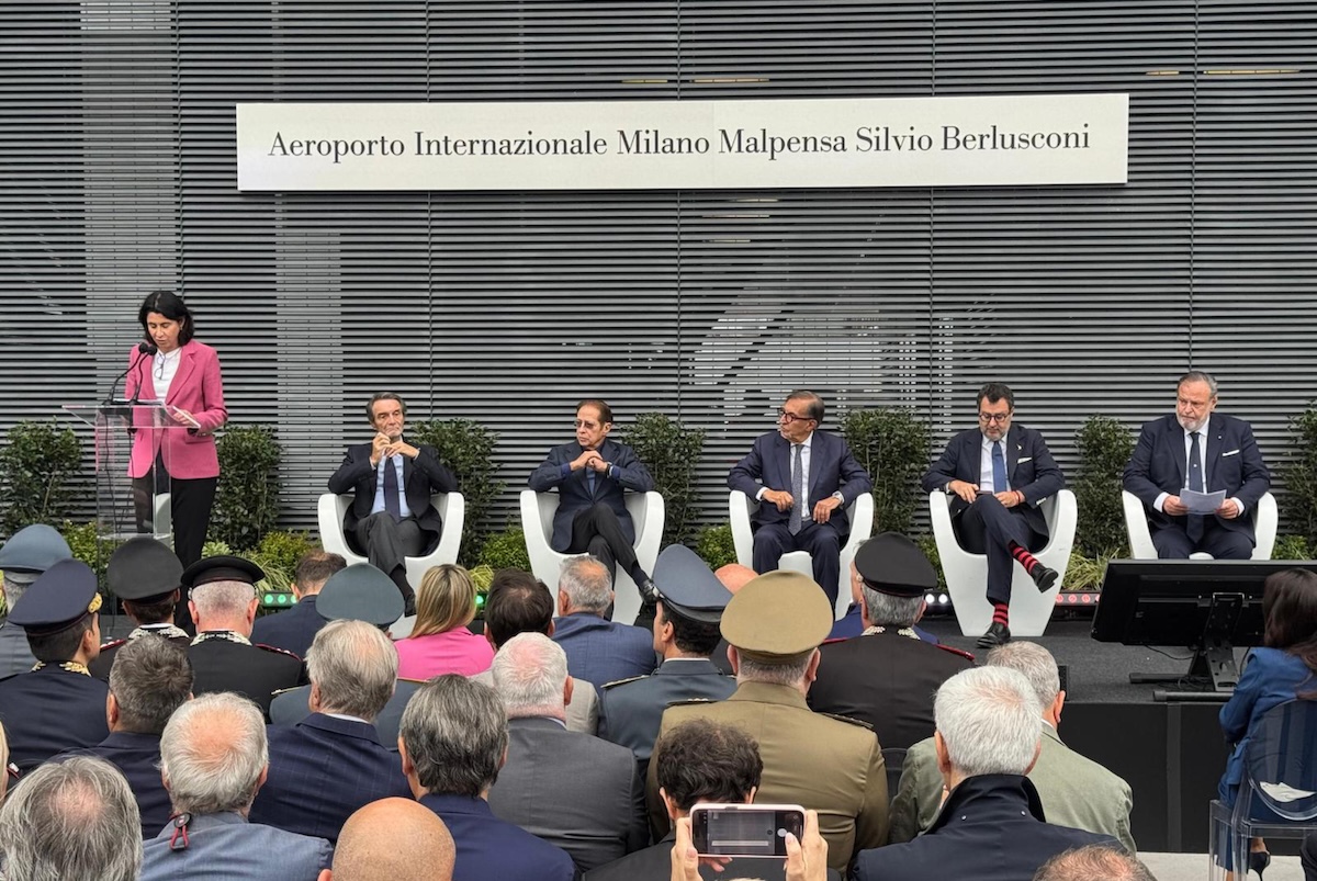 L’aeroporto di Milano Malpensa è stato ufficialmente intitolato a Silvio Berlusconi