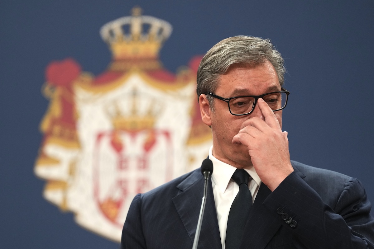 Aleksandar Vučić si è dimesso da presidente della Serbia, per provare a diventare primo ministro