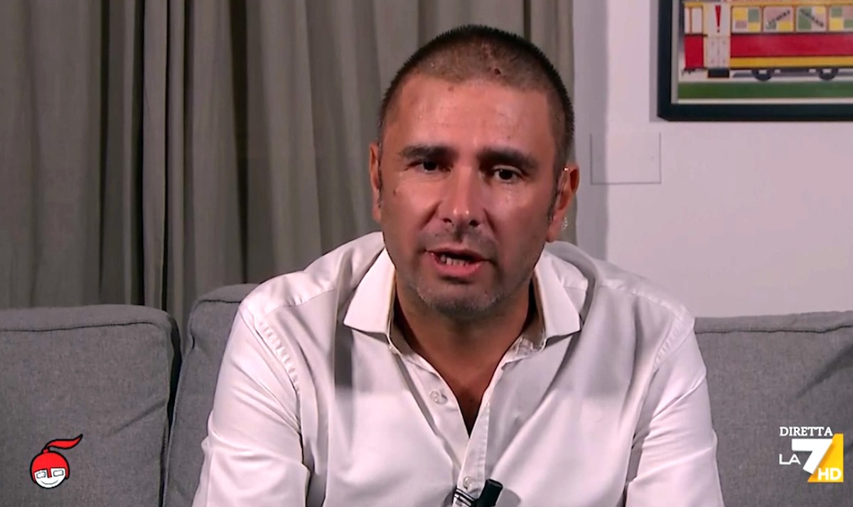 Alessandro Di Battista ha detto di aver avuto un edema causato da un tumore cerebrale Alessandro Di Battista ha detto di aver avuto un edema causato da un tumore cerebrale