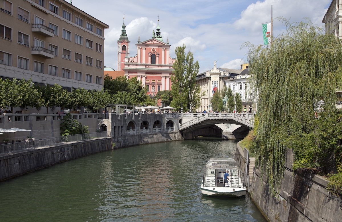 i domini internet sloveni sono diventati improvvisamente molto richiesti da Ilpost.it i domini internet sloveni sono diventati improvvisamente molto richiesti