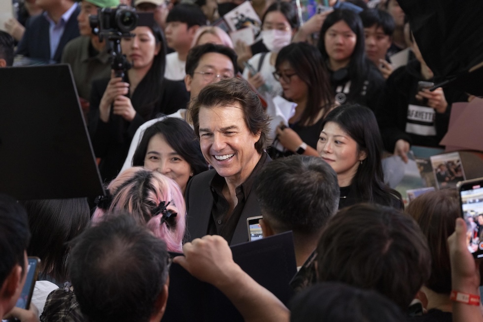 L'attore Tom Cruise alla prima di Digger (EPA/JEON HEON-KYUN/ansa)