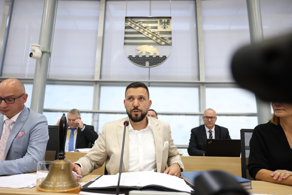 Per la prima volta in Germania un esponente di AfD è stato eletto presidente di un parlamento statale