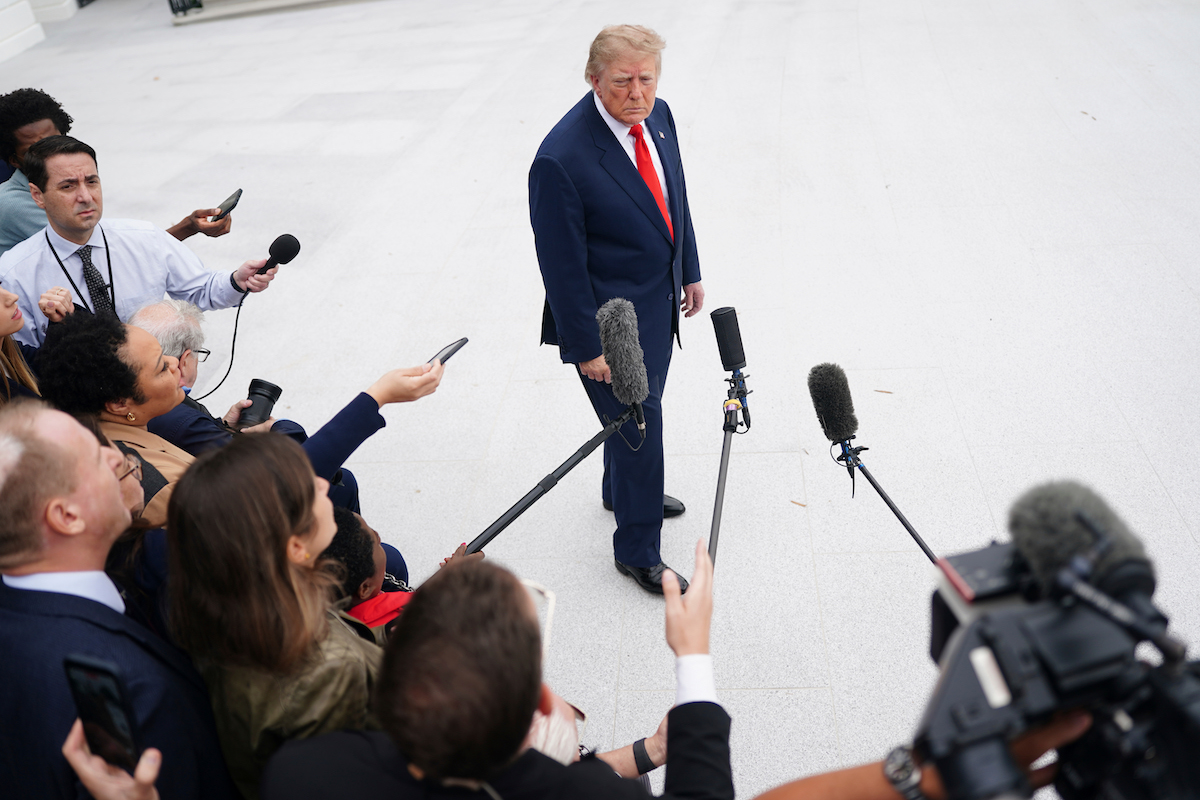Trump ha detto che è ora che l’Ucraina abbia un nuovo presidente al posto di Zelensky