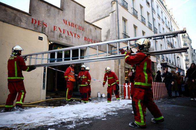 Il Marché des Enfants Rouges, il più antico mercato coperto di Parigi, è stato distrutto da un incendio