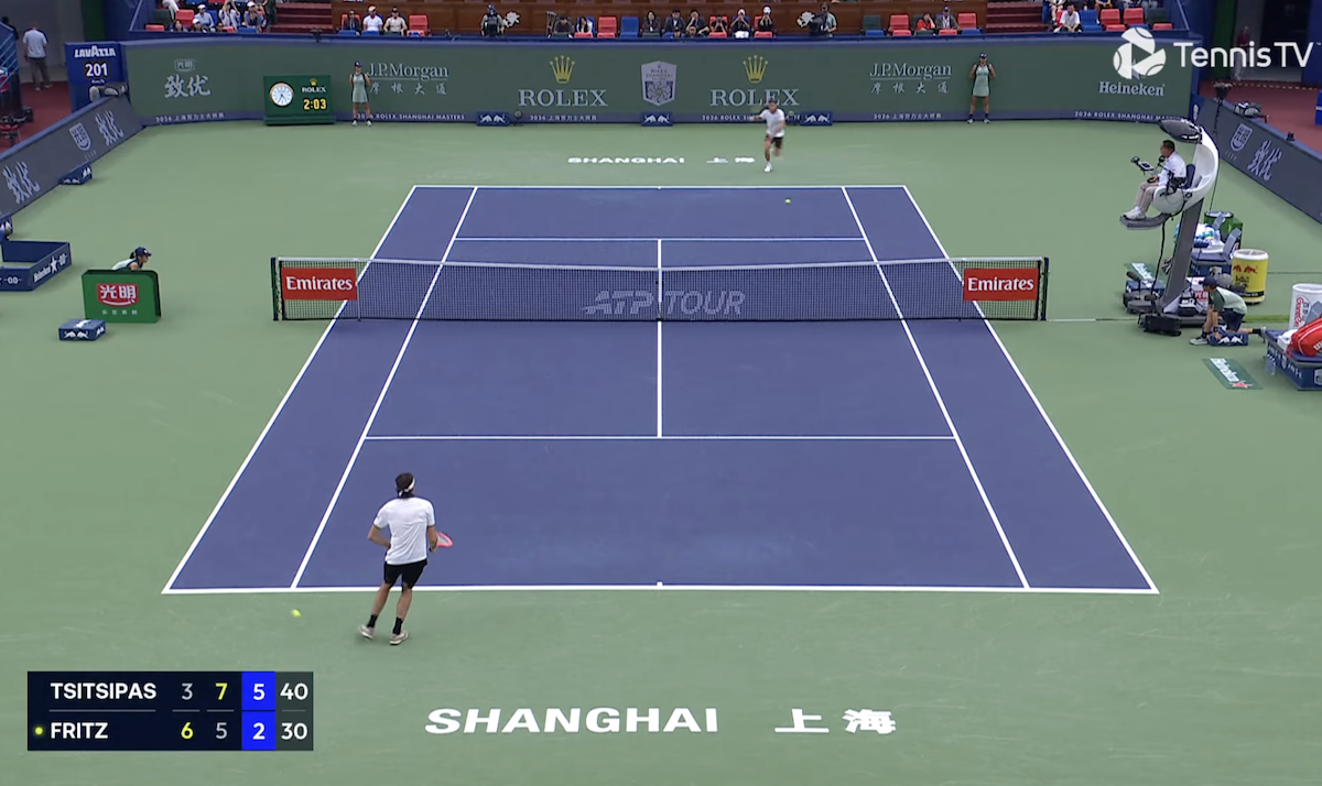 Leggi l'articolo: Il video di Taylor Fritz che per due scambi di fila perde dalla tasca una pallina da tennis
