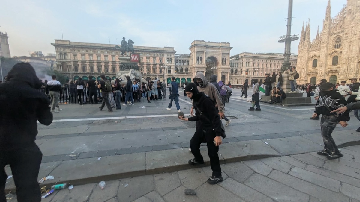 a milano ci sono scontri in piazza del duomo dove era in corso la manifestazione contro il carovita da Ilpost.it a milano ci sono scontri in piazza del duomo dove era in corso la manifestazione contro il carovita