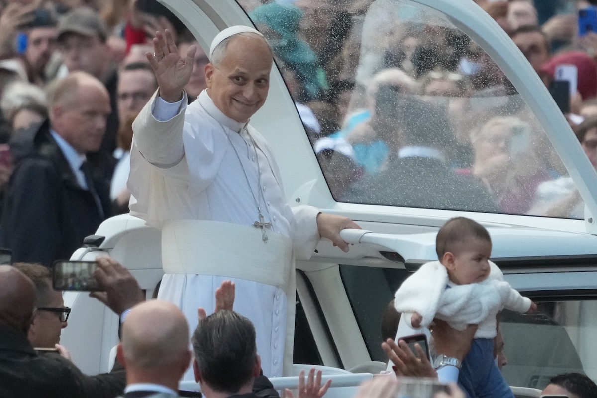 Il papa non necessiterà di altre terapie per il tumore per il quale è stato operato