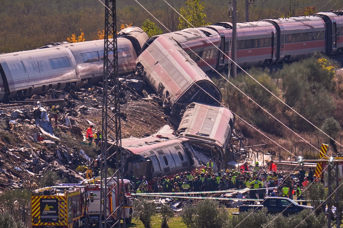 Cos’è successo prima dell’incidente ferroviario in Spagna
