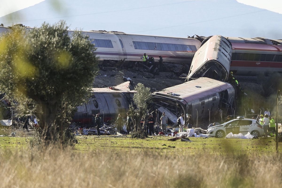 Due italiane risultano disperse dopo il grave incidente ferroviario in Spagna